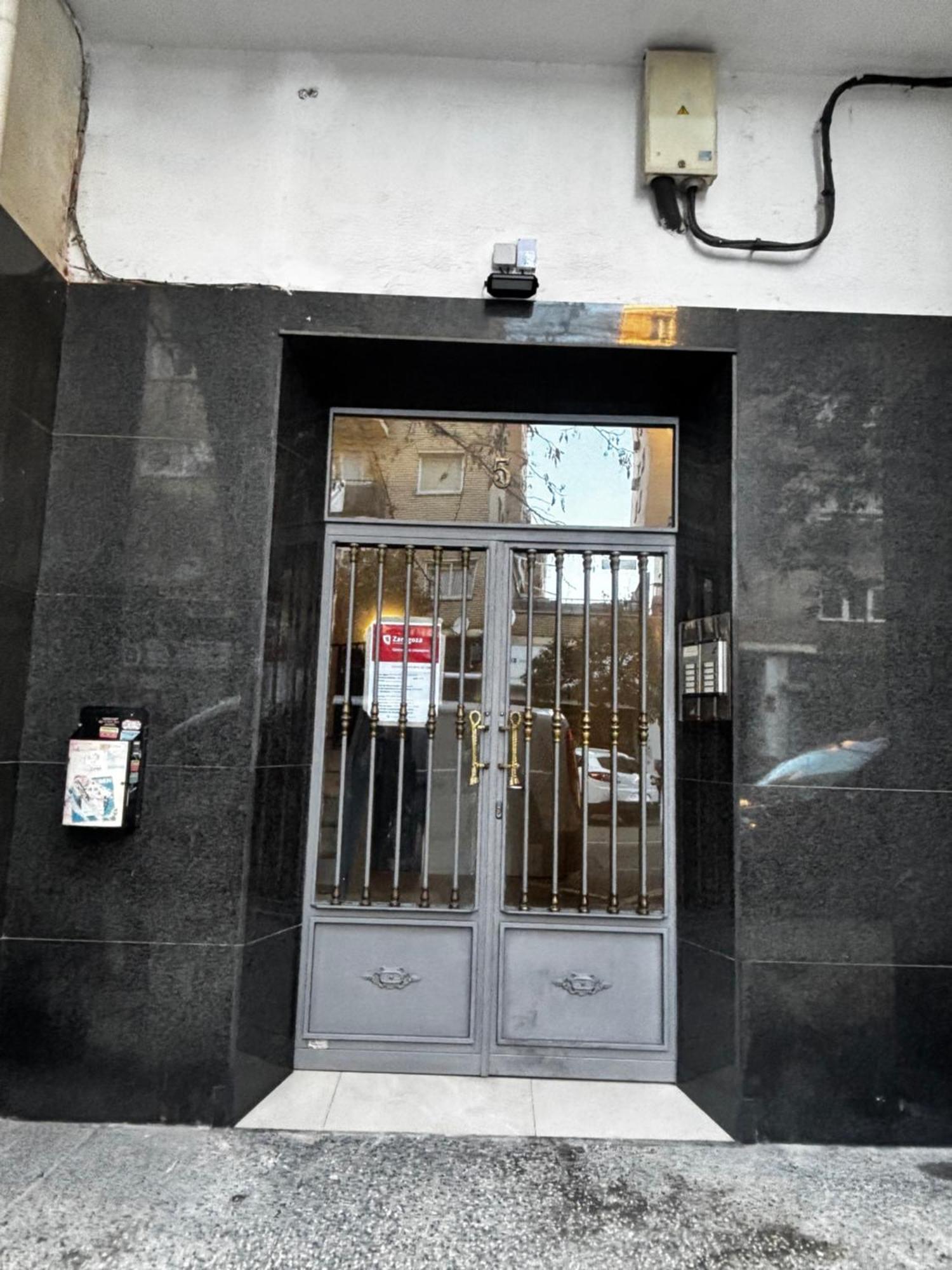 Santa Lucia Apartment Zaragoza Exterior photo